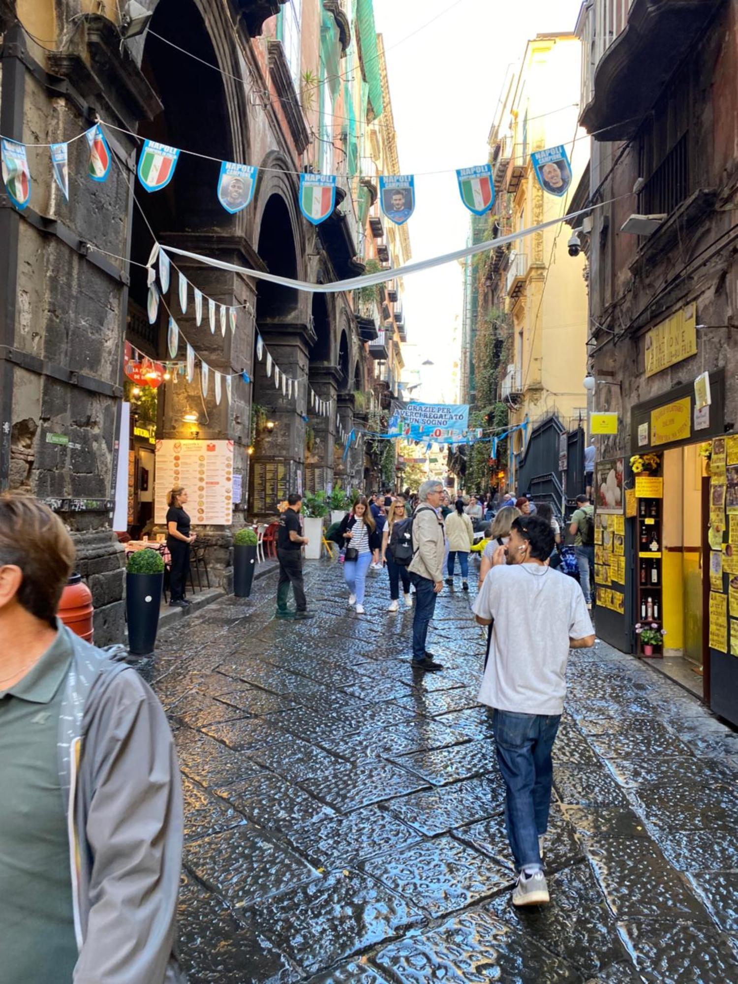 B&B Civico 22 Silvestre Naples Exterior photo