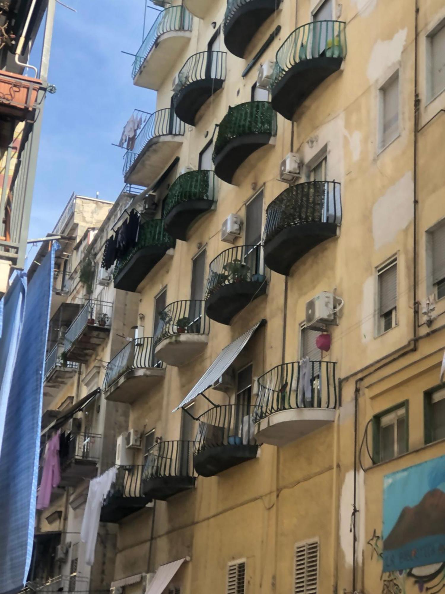 B&B Civico 22 Silvestre Naples Exterior photo