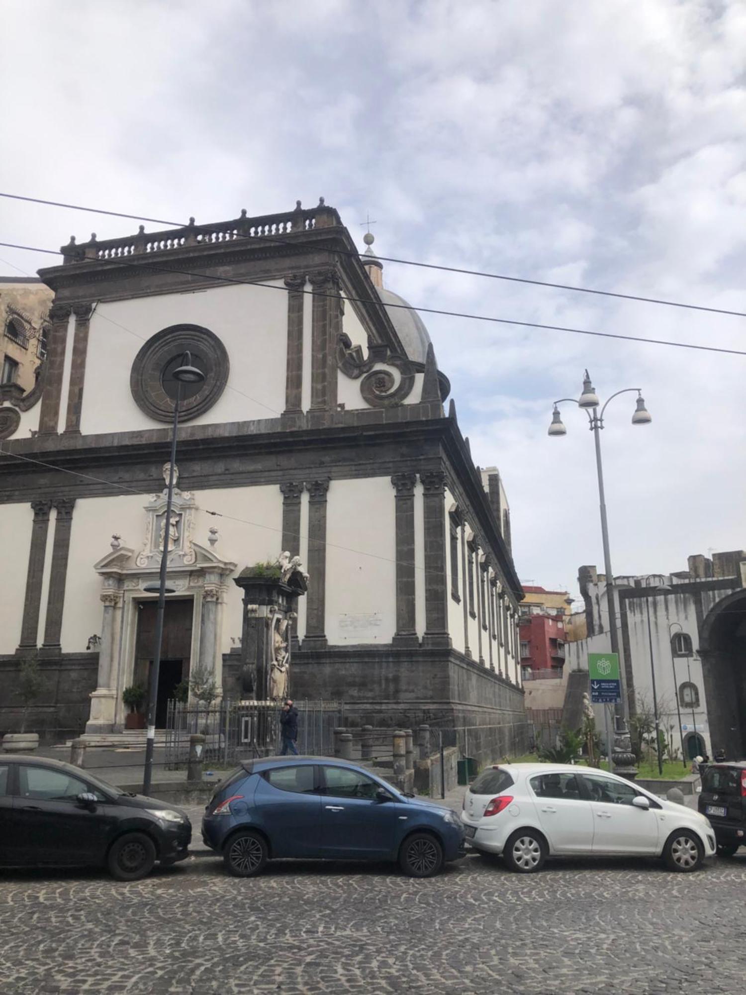 B&B Civico 22 Silvestre Naples Exterior photo